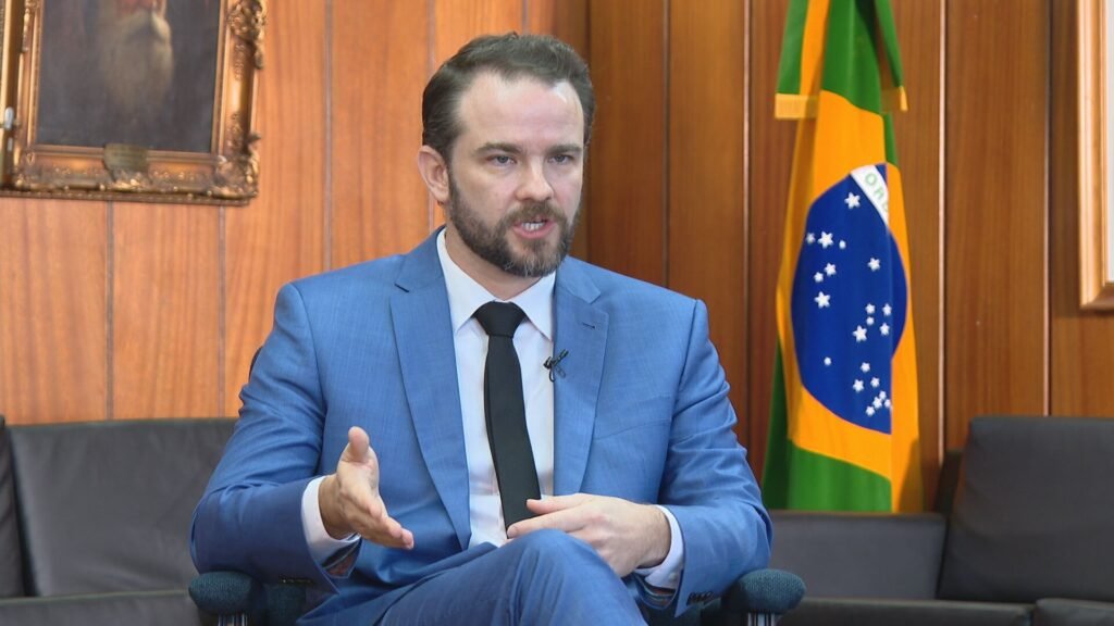 custo turnover assessores de investimentos EBITDA operacional