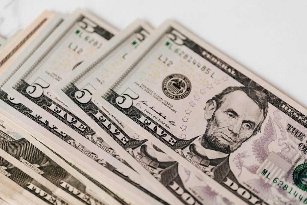 Contratação Estratégica Assessores de Investimentos